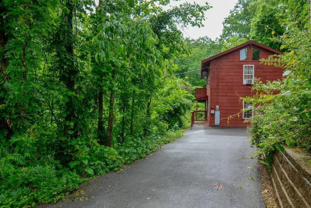 Cozy Cabin W/Hot Tub & Wifi In Gatlinburg Βίλα Εξωτερικό φωτογραφία